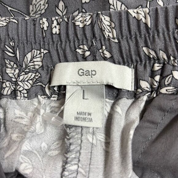 Gap Gray Floral Pull On Elastic Waist High Rise Cropped Pants Large Pockets - Picture 3 of 10